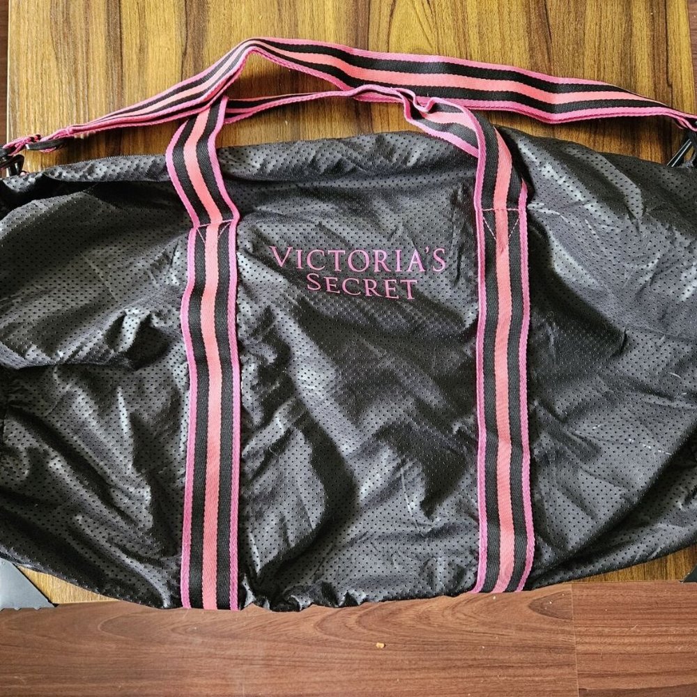 Victoria Secret Duffle Bag
